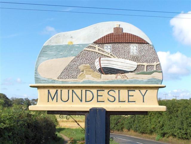 Family Friendly Tower House, Mundesley, 100Yrds From Sandy Beach 外观 照片